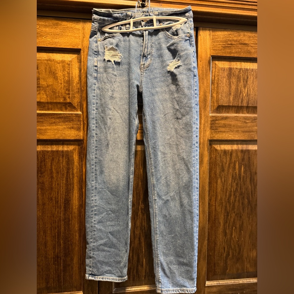 Stylish Ripped Blue Jeans